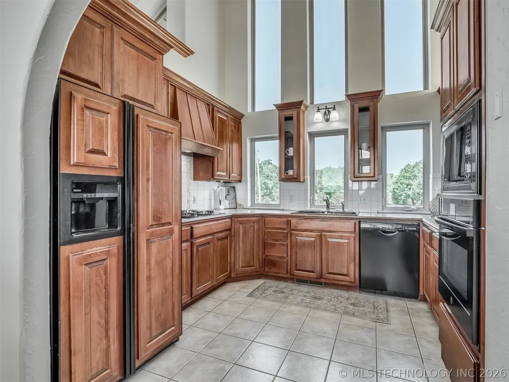 423310 E 1169 ROAD E Eufaula, OK 74432