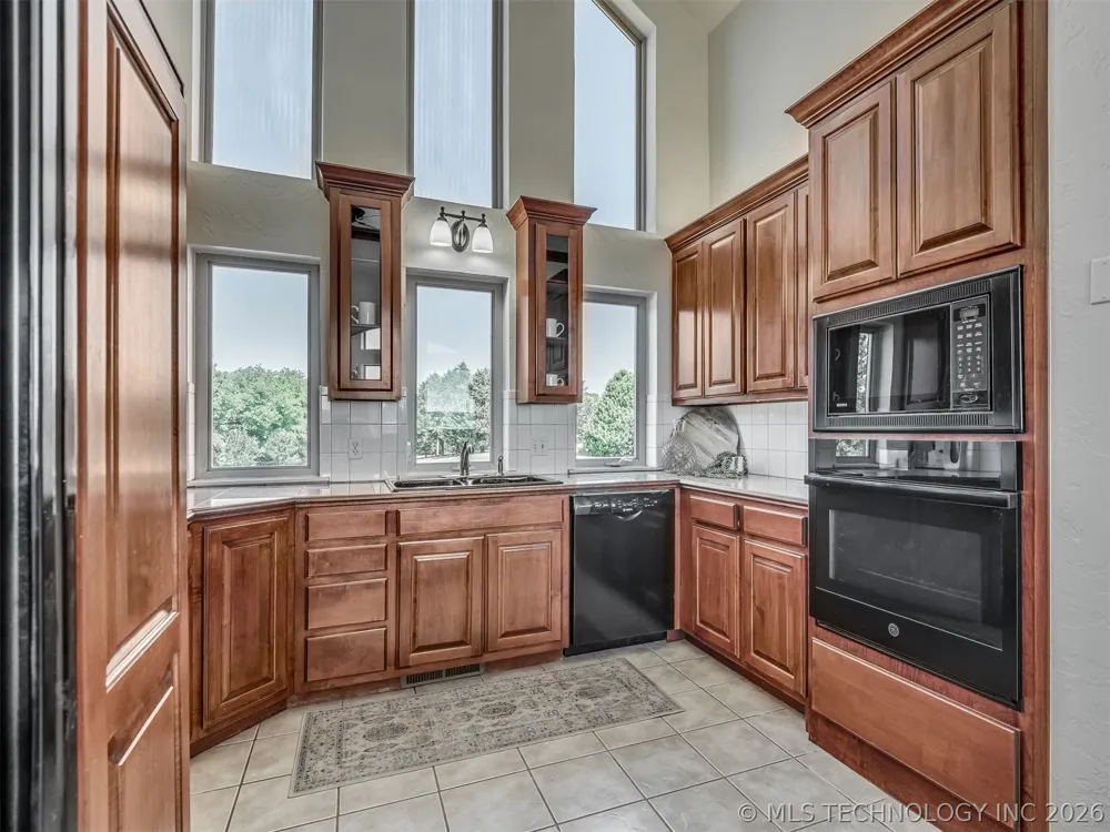 423310 E 1169 ROAD E Eufaula, OK 74432