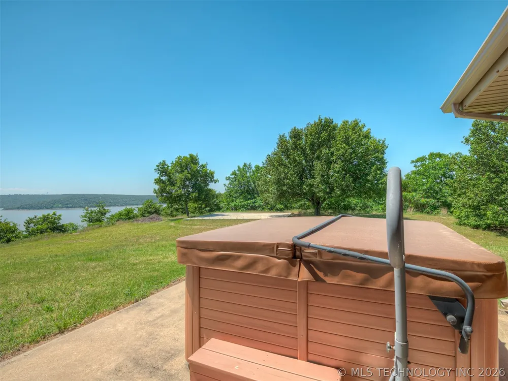 423310 E 1169 ROAD E Eufaula, OK 74432