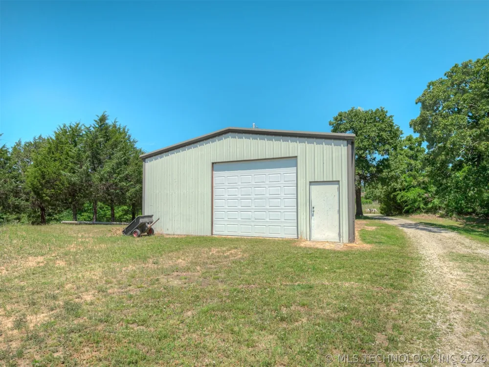 423310 E 1169 ROAD E Eufaula, OK 74432
