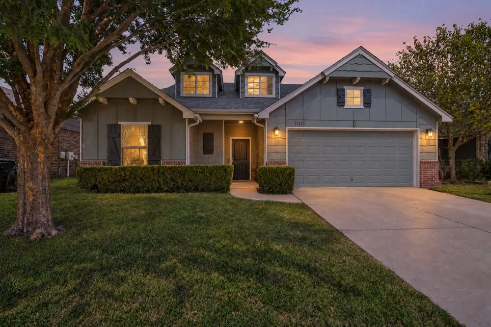 15305 E 110th Place Owasso, OK 74055
