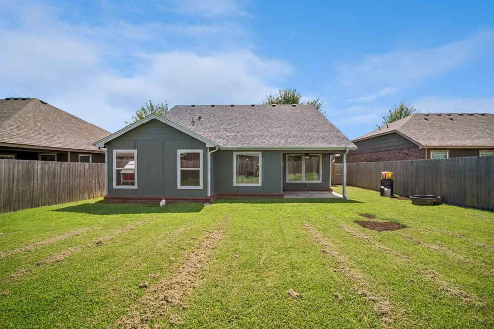 15305 E 110th Place Owasso, OK 74055
