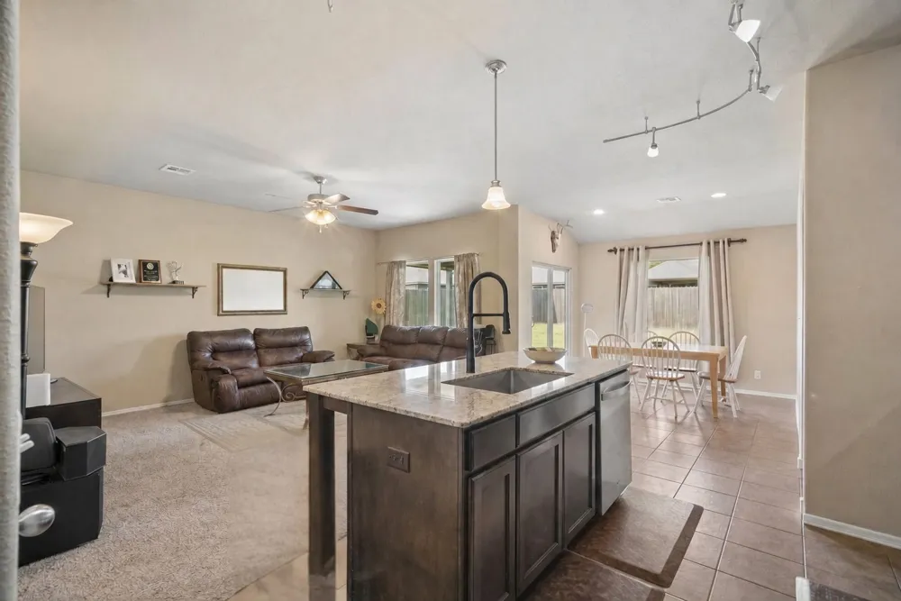 15305 E 110th Place Owasso, OK 74055