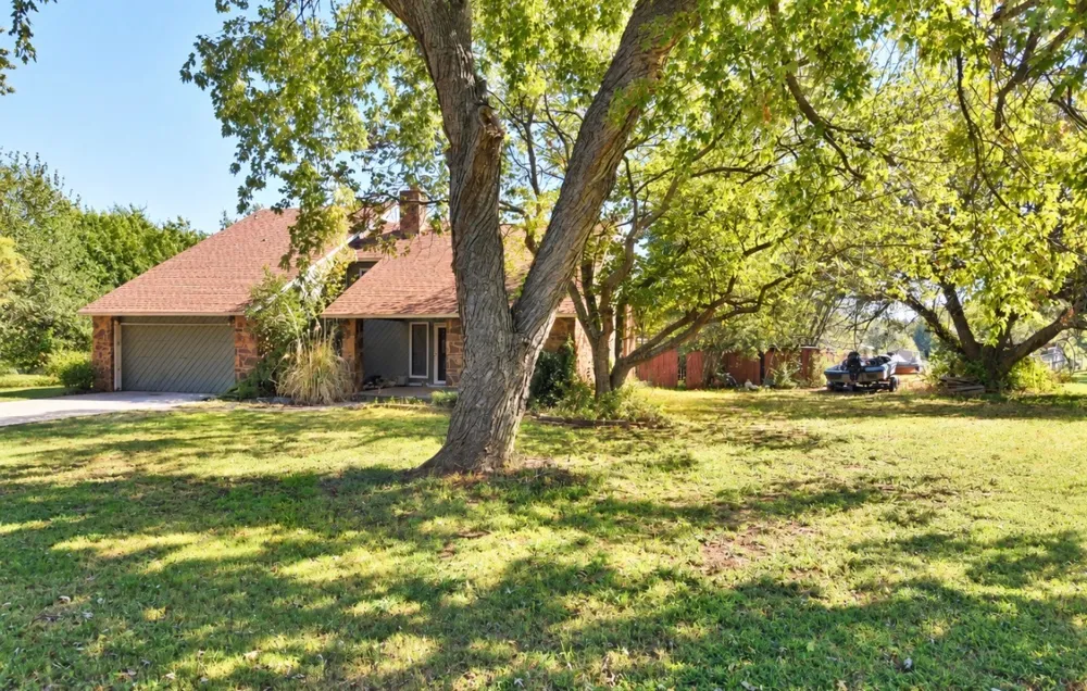 8809 174th EastAvenue Owasso, OK 74055