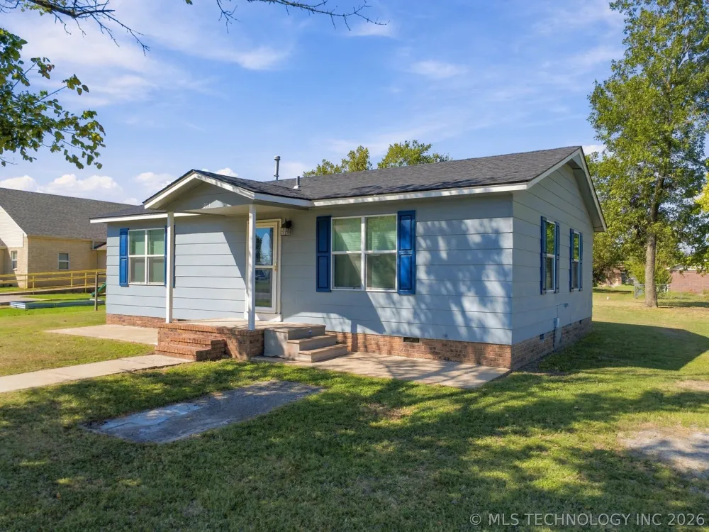 214 Hughes Street Morris, OK 74445