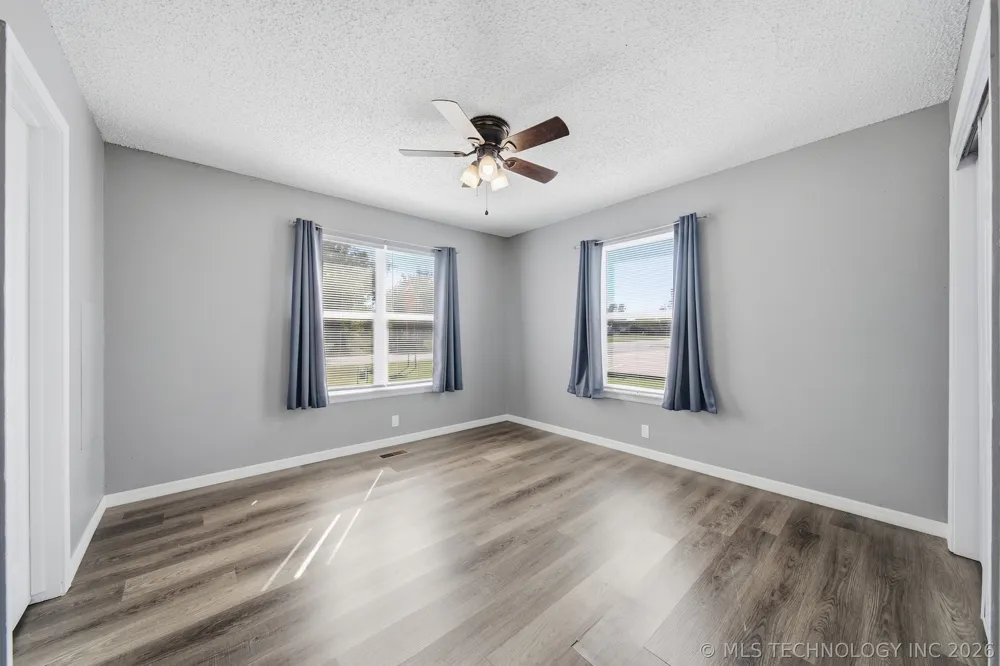 214 Hughes Street Morris, OK 74445