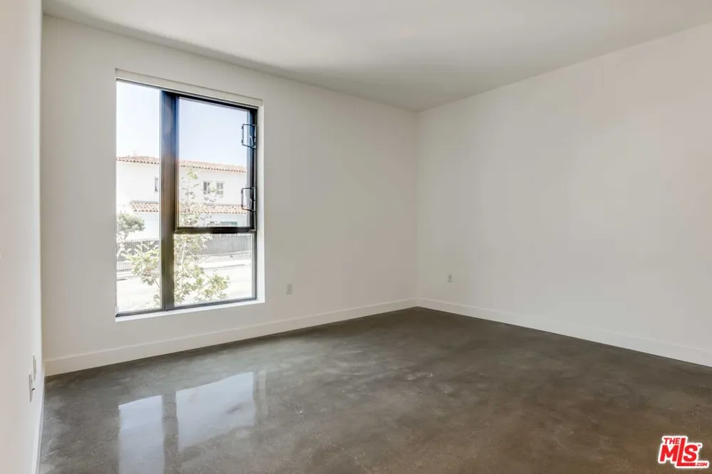 1250 Fairfax Avenue West Hollywood, CA 90046