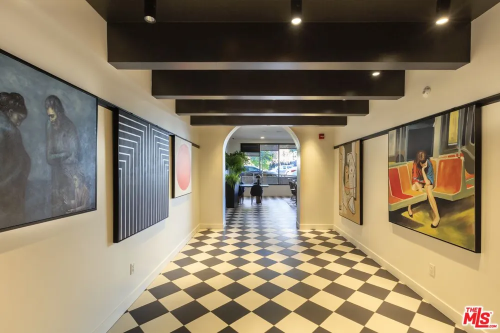 1250 Fairfax Avenue West Hollywood, CA 90046