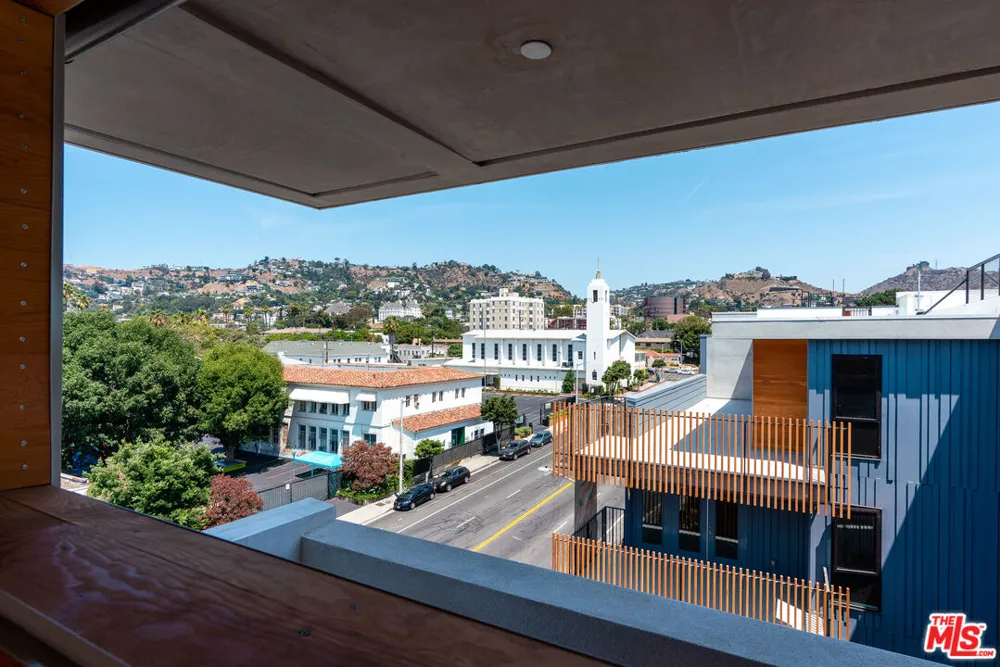 1250 Fairfax Avenue West Hollywood, CA 90046
