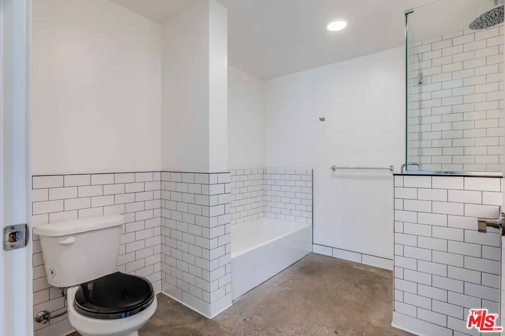 1250 Fairfax Avenue West Hollywood, CA 90046