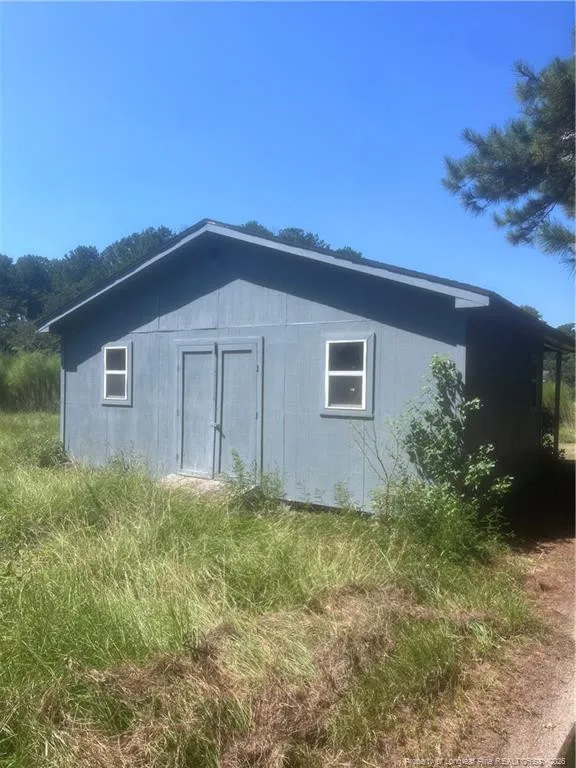 4137 Moss Neck Road Pembroke, NC 28372