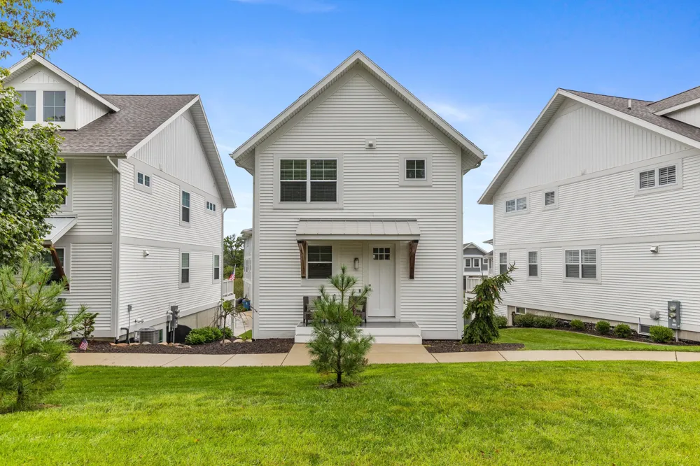 120 Kewatin Court Douglas, MI 49406