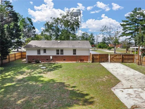 1708 Poplar Street