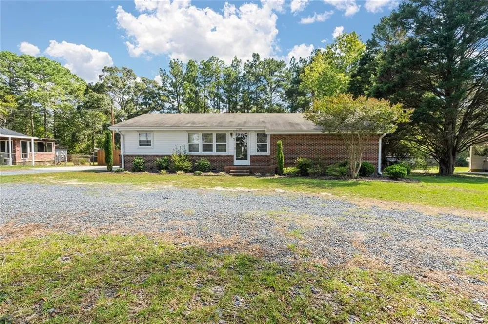 1708 Poplar Street Aberdeen, NC 28315