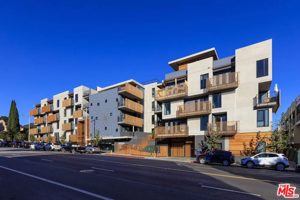 1250 Fairfax Avenue West Hollywood, CA 90046