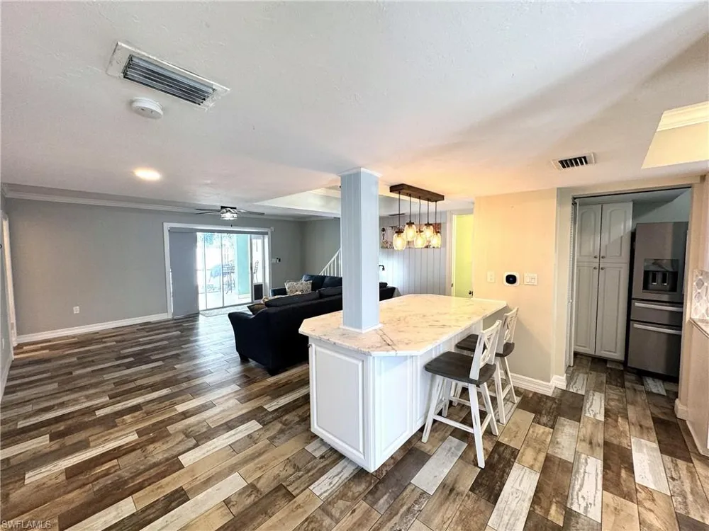 4 Watercolor Way #4 Naples, FL 34113