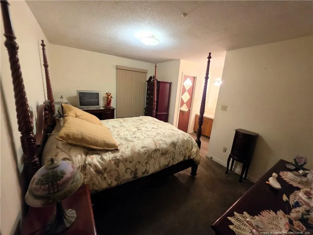 556 Glensford Drive Fayetteville, NC 28314