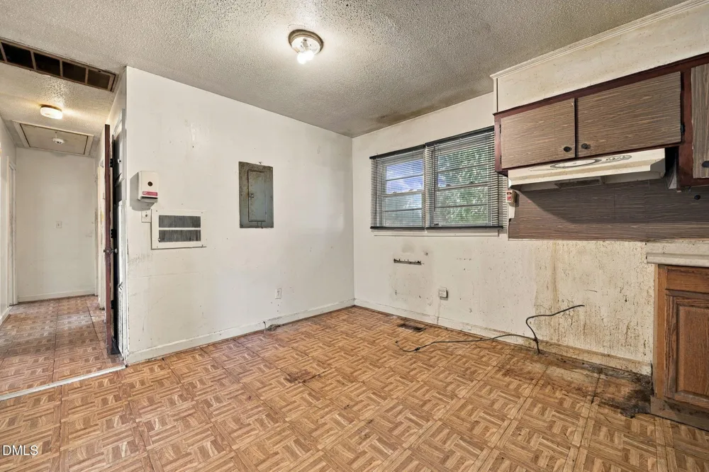 302 E 17th Street Scotland Neck, NC 27874