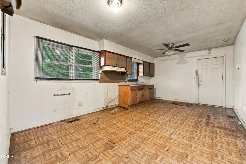 302 E 17th Street Scotland Neck, NC 27874