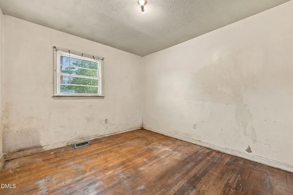 302 E 17th Street Scotland Neck, NC 27874