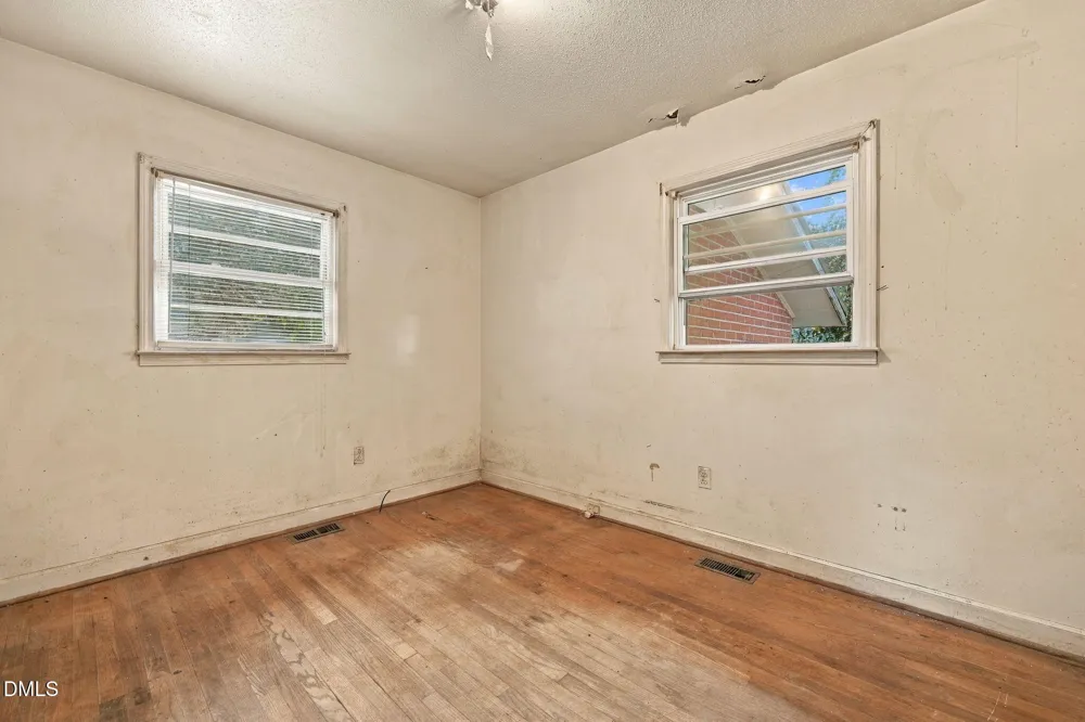 302 E 17th Street Scotland Neck, NC 27874