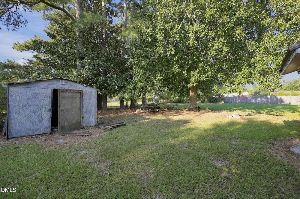 302 E 17th Street Scotland Neck, NC 27874