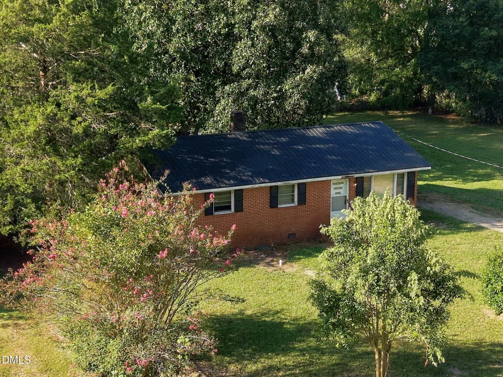 302 E 17th Street Scotland Neck, NC 27874