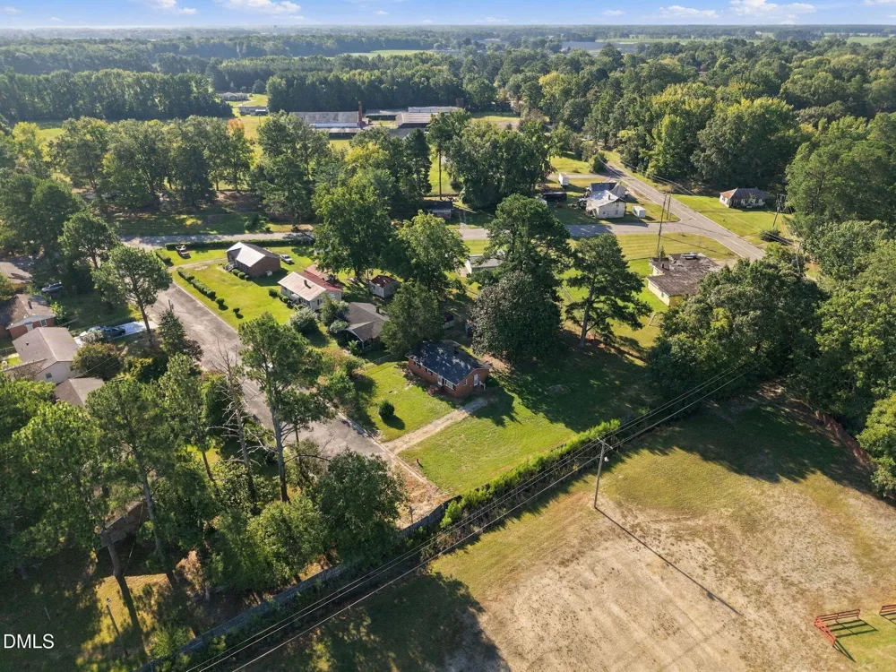 302 E 17th Street Scotland Neck, NC 27874