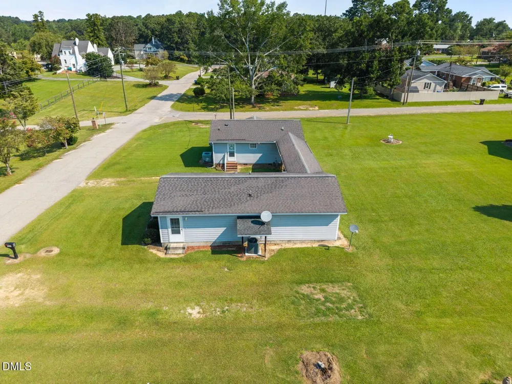 145 S Patterson Street Coats, NC 27521