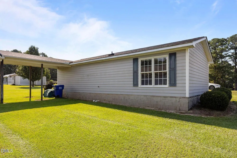 145 S Patterson Street Coats, NC 27521