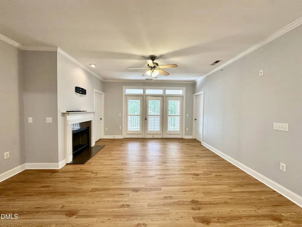 2810 Bedford Avenue #305 Raleigh, NC 27607