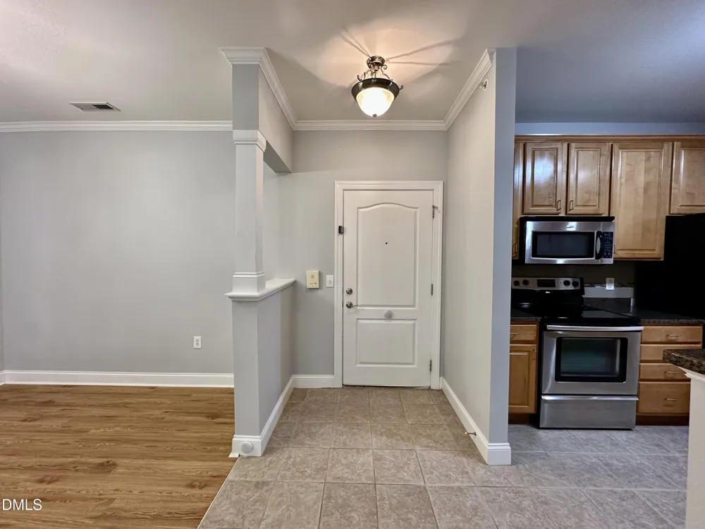 2810 Bedford Avenue #305 Raleigh, NC 27607