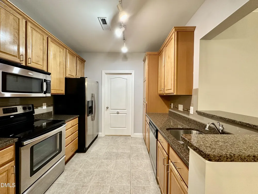 2810 Bedford Avenue #305 Raleigh, NC 27607