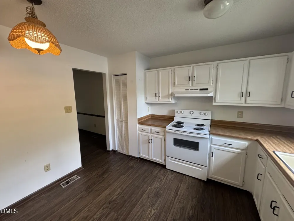 5721 Pool Side Drive Raleigh, NC 27612