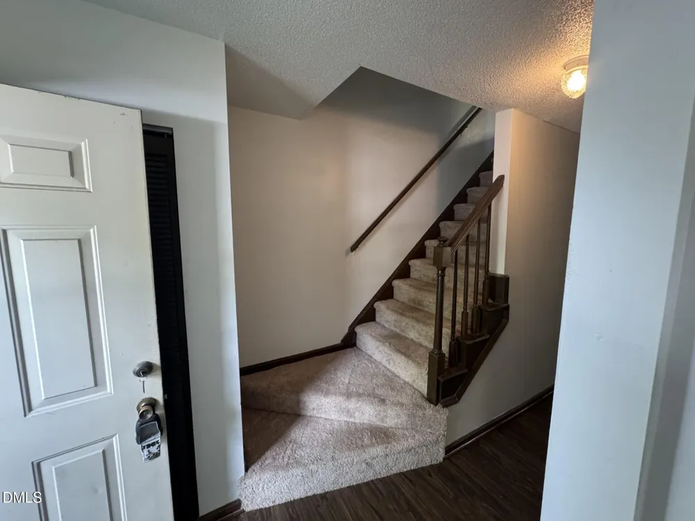 5721 Pool Side Drive Raleigh, NC 27612