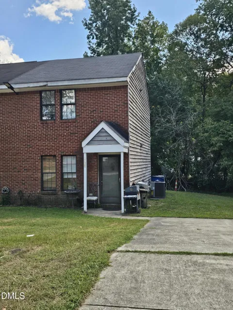 1720 Fox Hollow Drive