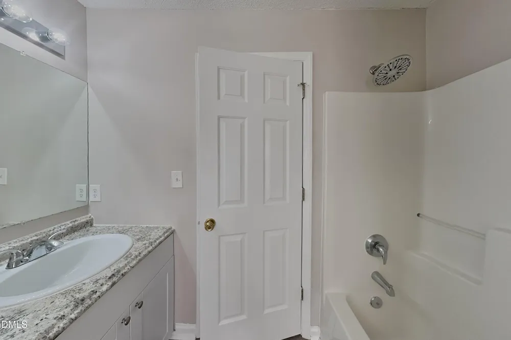 105 Pinto Lane Zebulon, NC 27597