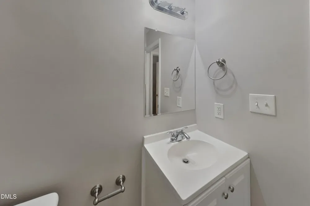 105 Pinto Lane Zebulon, NC 27597