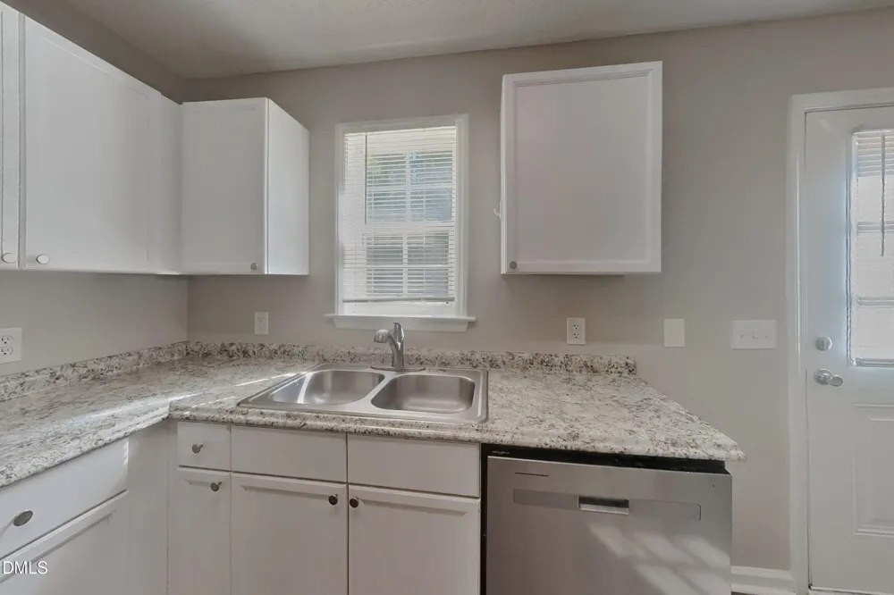 105 Pinto Lane Zebulon, NC 27597
