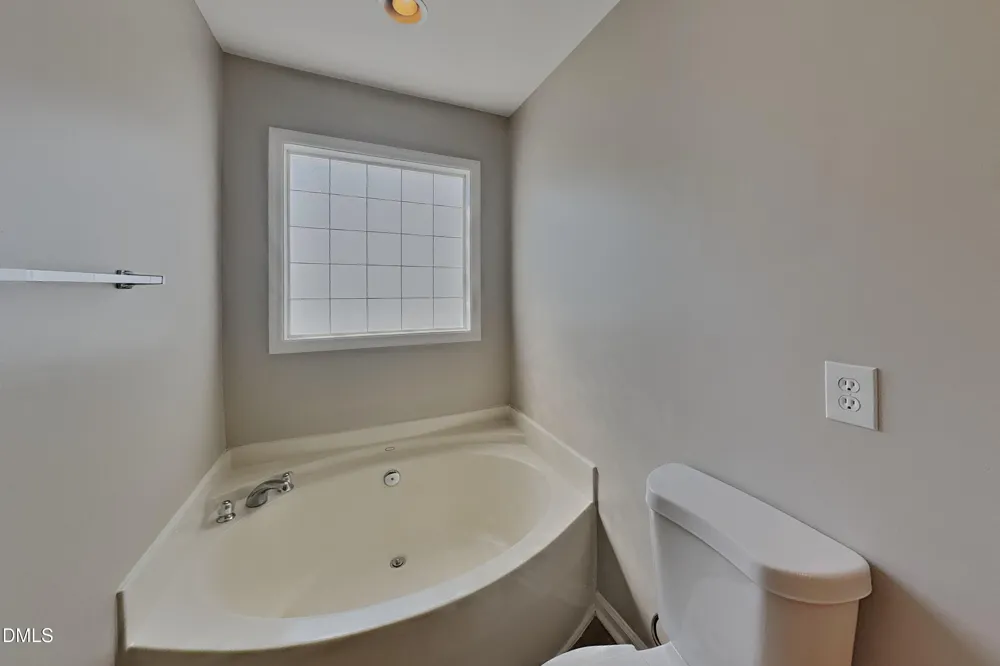 5224 Anchorage Way Raleigh, NC 27610
