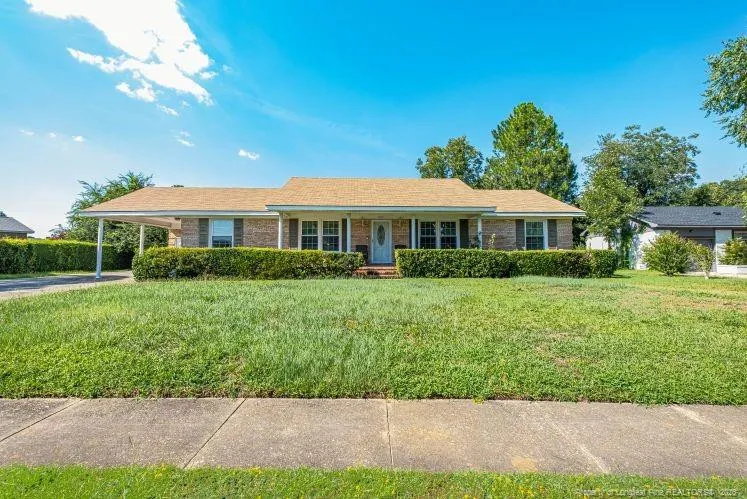 5215 Foxfire Road Fayetteville, NC 28303