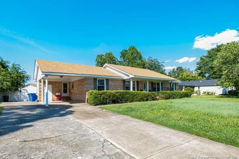 5215 Foxfire Road Fayetteville, NC 28303