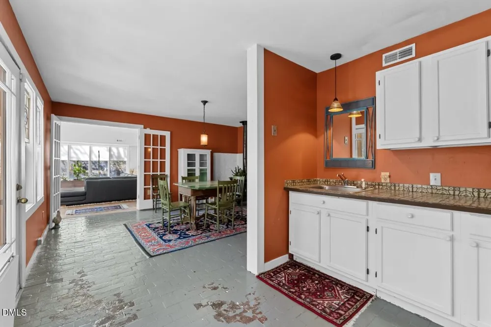 303 Henderson Street Chapel Hill, NC 27514