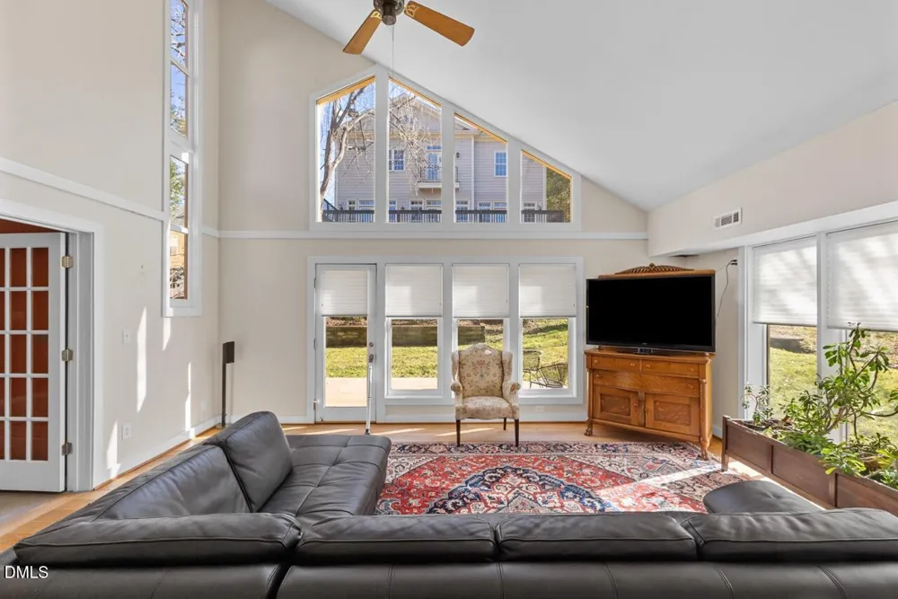 303 Henderson Street Chapel Hill, NC 27514