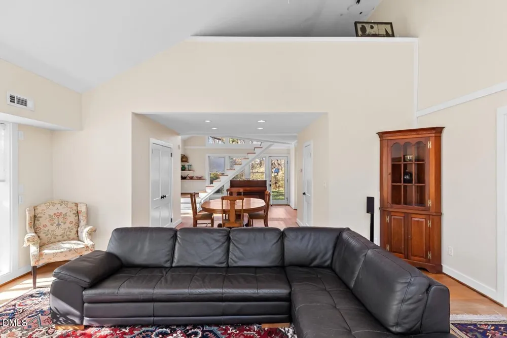 303 Henderson Street Chapel Hill, NC 27514