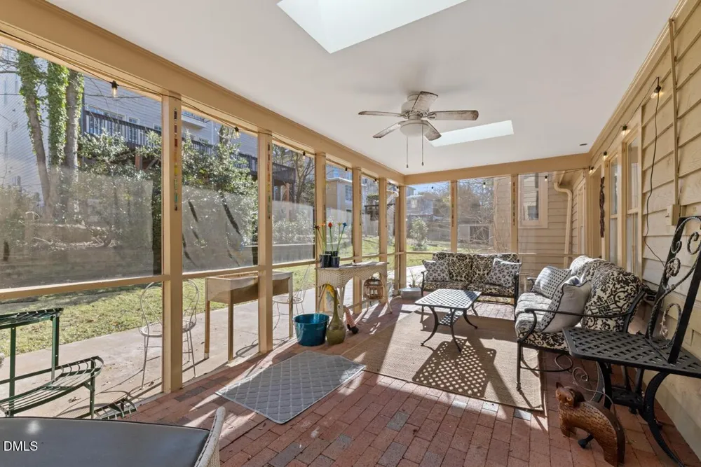 303 Henderson Street Chapel Hill, NC 27514
