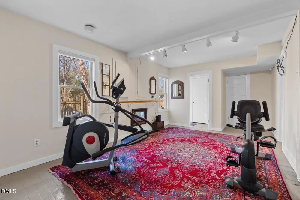 303 Henderson Street Chapel Hill, NC 27514