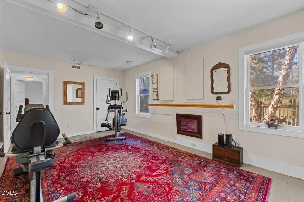 303 Henderson Street Chapel Hill, NC 27514
