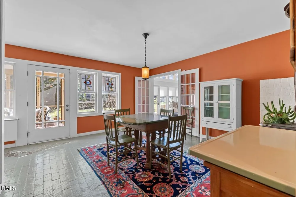 303 Henderson Street Chapel Hill, NC 27514