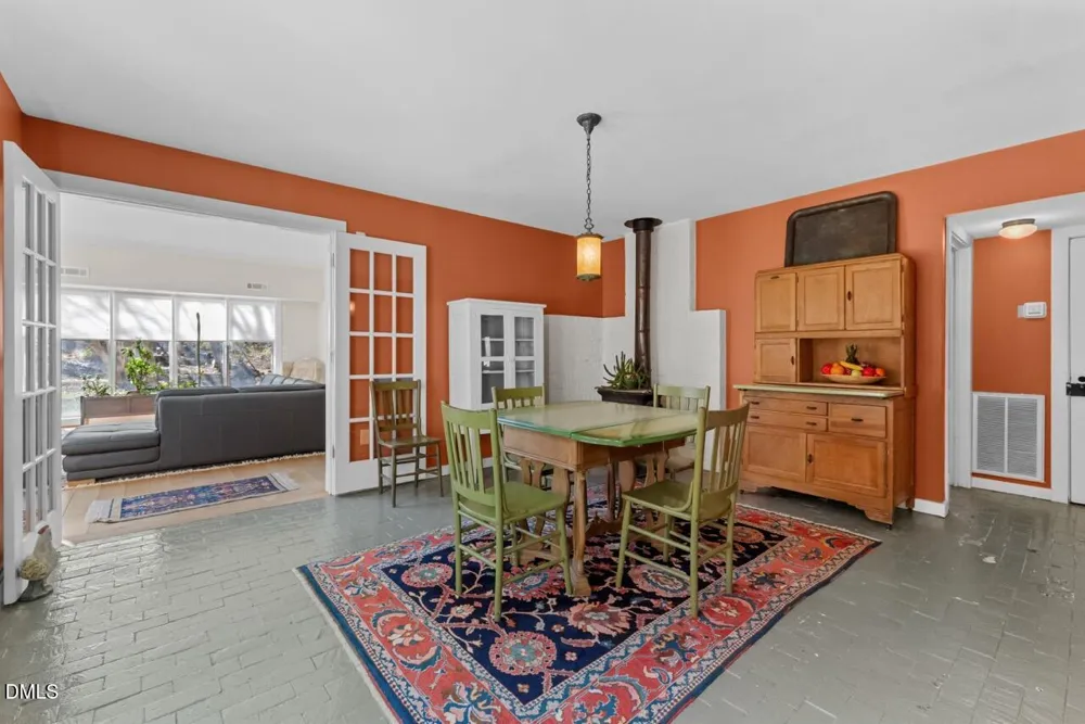 303 Henderson Street Chapel Hill, NC 27514